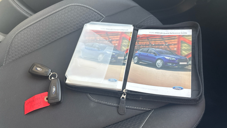 Ford Focus 1.0 EcoBoost 125 Zetec Edition 5dr Auto Petrol Estate